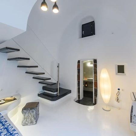 Apartament Santorini Traditional Apt With Private Hot Tub Fira  Zewnętrze zdjęcie