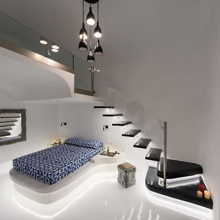 Apartament Santorini Traditional Apt With Private Hot Tub Fira  Zewnętrze zdjęcie